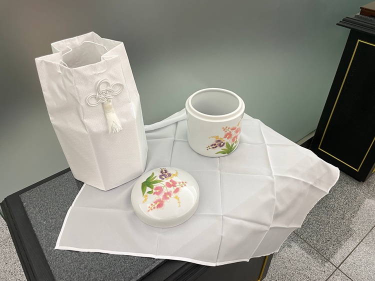 収骨（お骨上げ）の流れやマナーを知りたい！葬儀社が分かりやすく解説